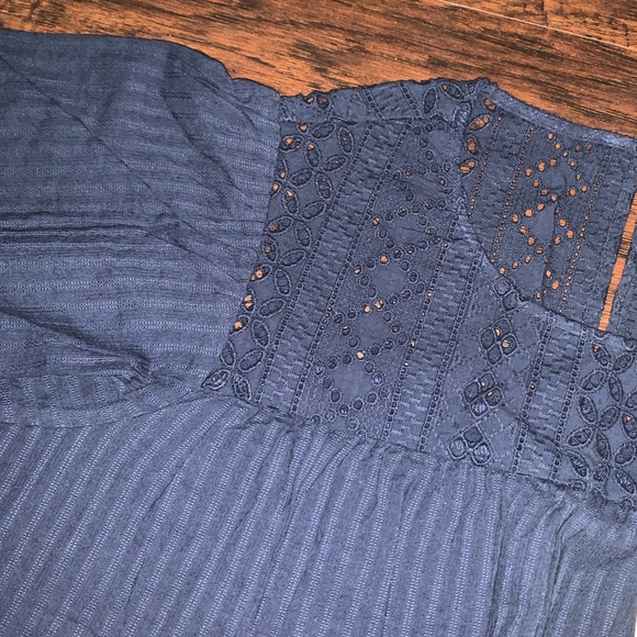 NWT Ella Moss Navy Blue Eyelet Keyhole Top S - Picture 2 of 2